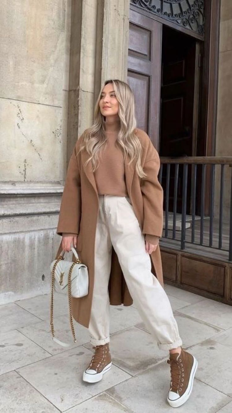 Stílusiskola: így viselj télen fehér nadrágokat -  -  - divat, fehér nadrág, outfit, stílus, tél, 