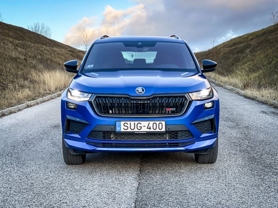 Nincs megállás – Skoda Kodiaq RS 2021 - Autó & Motor - MOBILITY - 2021 Skoda Kodiaq RS teszt, kodiaq, kodiaq rs, kodiaq teszt, RS Kodiaq teszt, skoda kodiaq, 