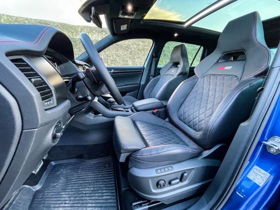 Nincs megállás – Skoda Kodiaq RS 2021 - Autó & Motor - MOBILITY - 2021 Skoda Kodiaq RS teszt, kodiaq, kodiaq rs, kodiaq teszt, RS Kodiaq teszt, skoda kodiaq, 