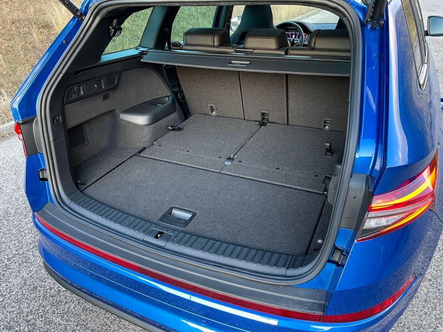 Nincs megállás – Skoda Kodiaq RS 2021 - Autó & Motor - MOBILITY - 2021 Skoda Kodiaq RS teszt, kodiaq, kodiaq rs, kodiaq teszt, RS Kodiaq teszt, skoda kodiaq, 