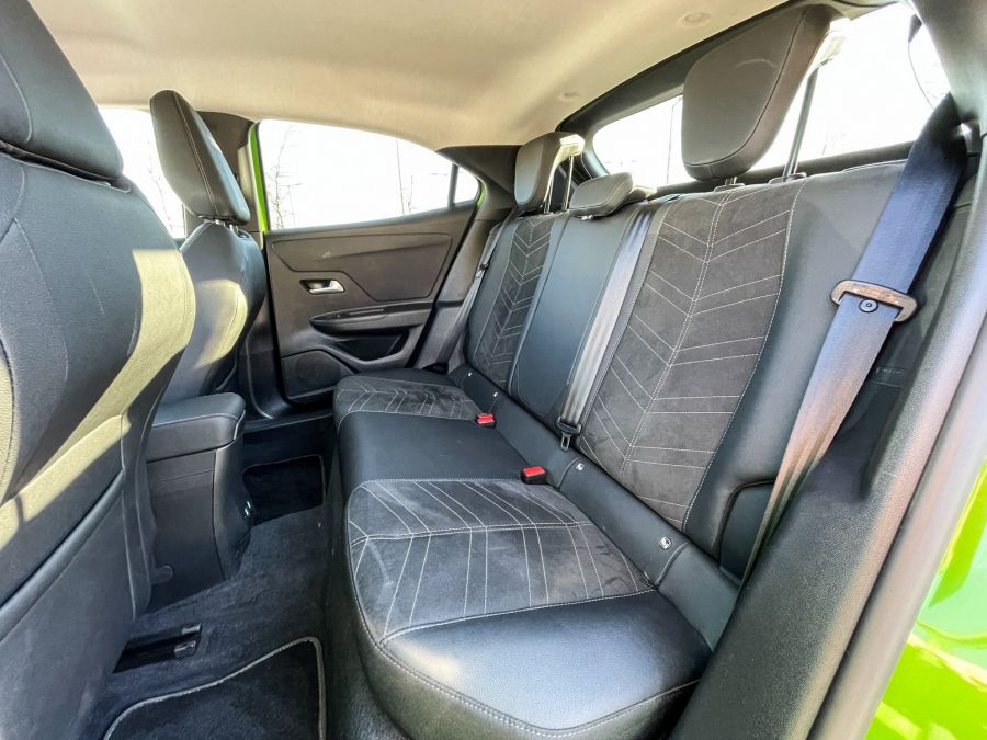 Kívül-belül zöld – Opel Mokka-e - Autó & Motor - MOBILITY - 2021 Mokka-e, Mokka elektromos teszt, Mokka Opel, opel mokka, Opel Mokka-e teszt, opel teszt, 