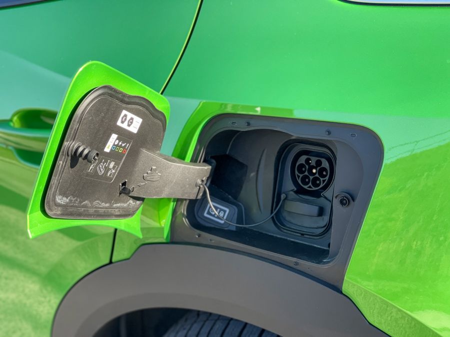 Kívül-belül zöld – Opel Mokka-e - Autó & Motor - MOBILITY - 2021 Mokka-e, Mokka elektromos teszt, Mokka Opel, opel mokka, Opel Mokka-e teszt, opel teszt, 