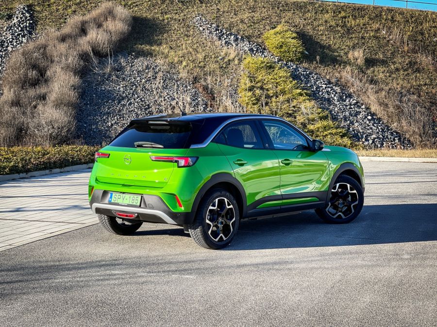 Kívül-belül zöld – Opel Mokka-e - Autó & Motor - MOBILITY - 2021 Mokka-e, Mokka elektromos teszt, Mokka Opel, opel mokka, Opel Mokka-e teszt, opel teszt, 
