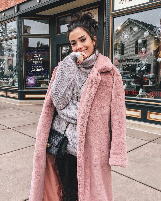 Stílusiskola: februárban is a babarózsaszín a nyerő -  -  - babarózsaszín, divat, outfit, rózsaszín, stílus, 