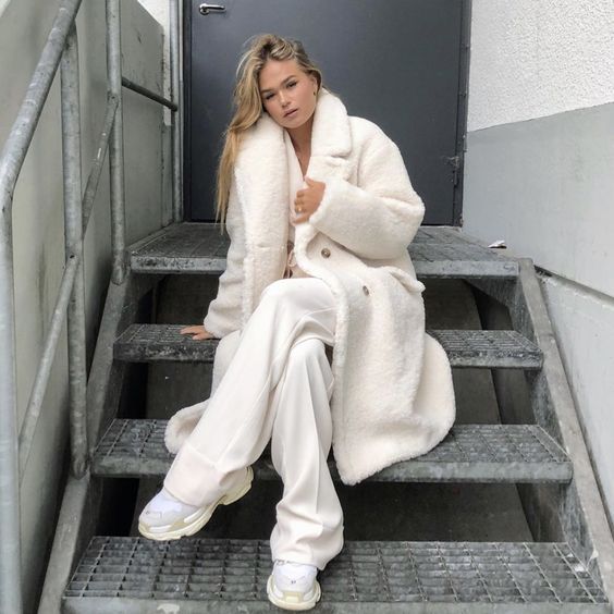 Stílusiskola: Világos outfitek télen? Igen! -  -  - divat, outfit, stílus, tél, világos, 