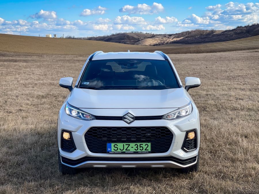 Újracímkézés az autóiparban, avagy a Suzuki Across - Autó & Motor - MOBILITY - Suzuki Across, Suzuki Across teszt, Suzuki újraciímkézés, 