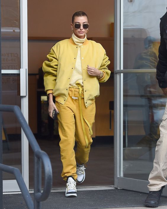 Stílusiskola: így viselj sárgát -  -  - divat, outfit, sárga, stílus, 