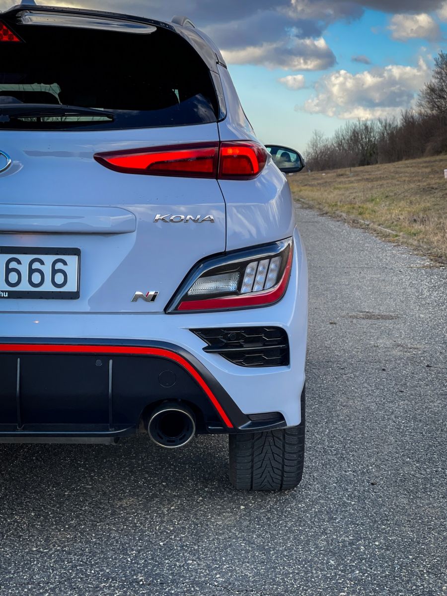 KonaN az aszfaltbarbár - Kona N 2.0 T-GDI - Autó & Motor - MOBILITY - 2021 Kona N 2.%2C T-GDI teszt, hyundai kona, Hyundai Kona N teszt, Kona N, konan, 