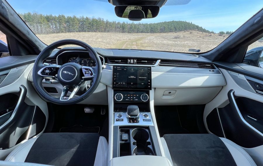 A Jaguar legélesebb foga – Jaguar F-Pace SVR - Autó & Motor - MOBILITY - F Pace teszt, flottaman, Flottaman Jaguar F-Pace teszt, jaguar f pace, Jaguar F Pace SVR teszt, 