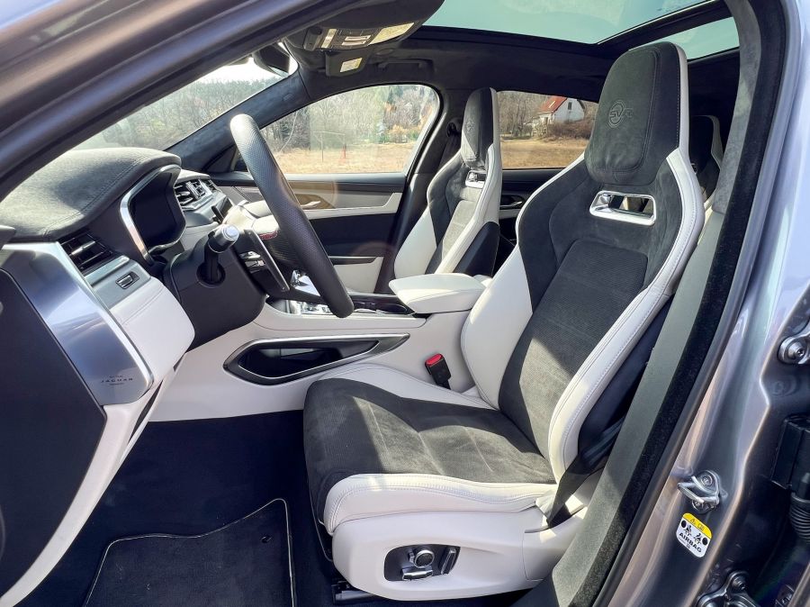 A Jaguar legélesebb foga – Jaguar F-Pace SVR - Autó & Motor - MOBILITY - F Pace teszt, flottaman, Flottaman Jaguar F-Pace teszt, jaguar f pace, Jaguar F Pace SVR teszt, 