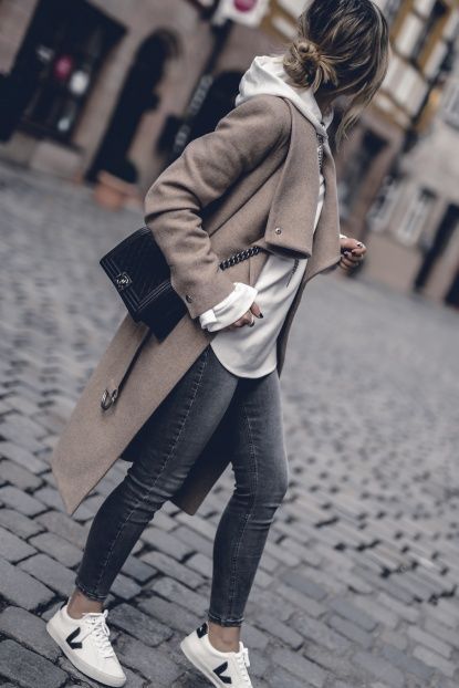 Stílusiskola: így lehetsz csinos kapucnis pulcsikban -  -  - divat, kapucnis pulcsi, outfit, pulcsi, stílus, tavasz, 