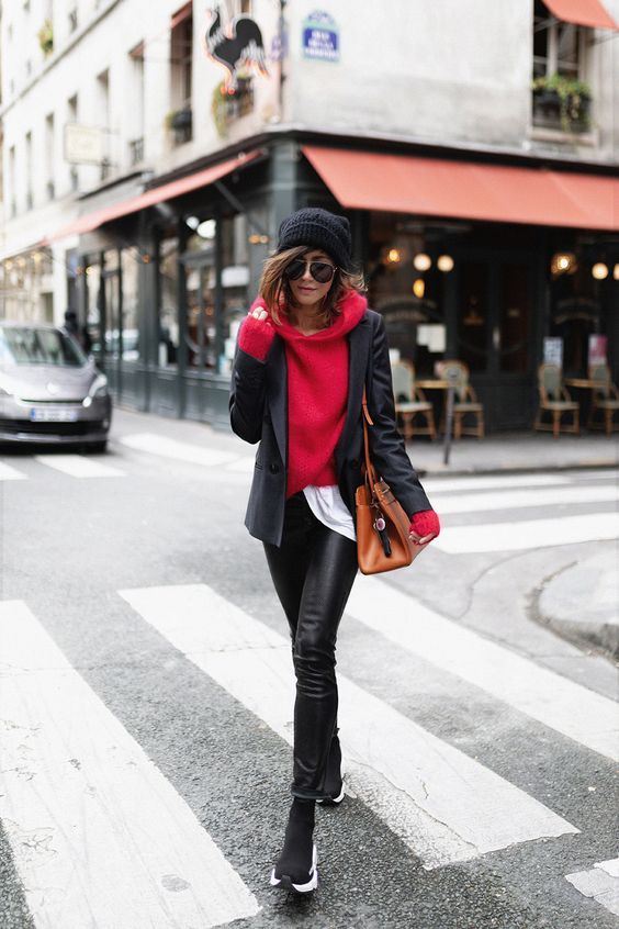 Stílusiskola: így lehetsz csinos kapucnis pulcsikban -  -  - divat, kapucnis pulcsi, outfit, pulcsi, stílus, tavasz, 