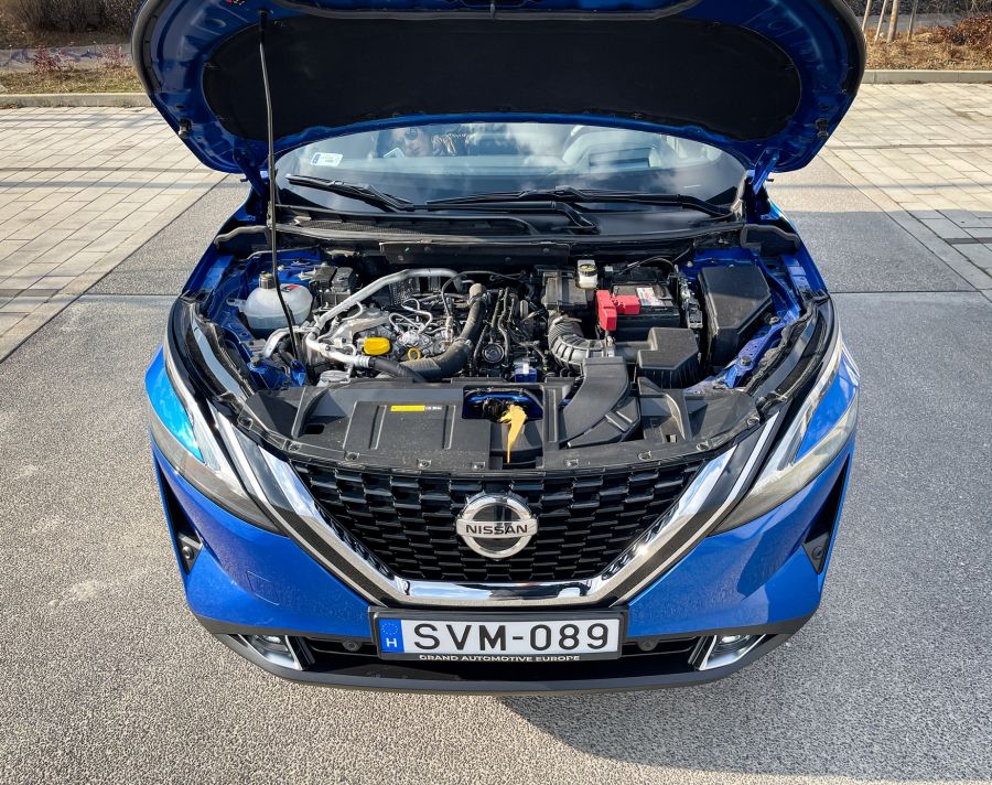 Tovább emeli a szintet – Nissan Qashqai 1.3 DIG-T Mild Hybrid Tekna+ - Autó & Motor - MOBILITY - 2021 Nissan Qashqai teszt, qashqai, qashqai 2021, Qashqai Tekna+ 1%2C3 teszt, qashqai teszt, 