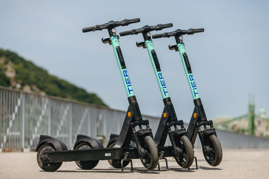 A TIER felvásárolta az e-rollerek szabályos parkolását számítógépes látástechnológiával támogató Fantasmo-t - MOBILITY -  - fantasmo, tier roller,