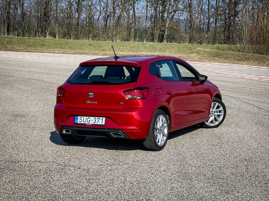 A sportosság jegyében - Seat Ibiza FR 1.0 TSI 110 LE - Autó & Motor - MOBILITY - 2021 Seat Ibiza teszt, ibiza, seat ibiza, Seat Ibiza FR teszt, 