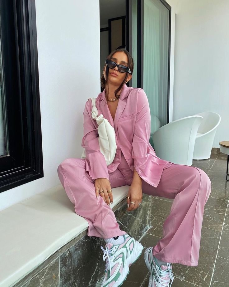 Stílusiskola: így viselj tetőtől talpig rózsaszínt -  -  - divat, outfit, rózsaszín, stílus, tavasz, 