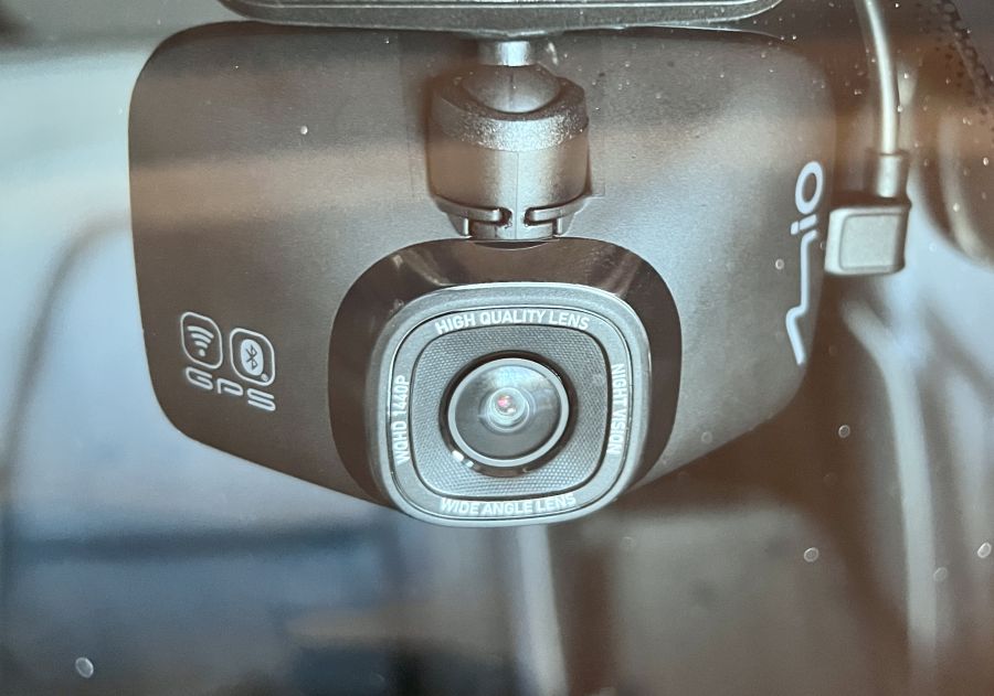 Autós fedélzeti kamera okosan – Mio Mivue 818 - Autó & Motor - MOBILITY - autós fedélzeti kamera teszt, dash cam, fedélzeti kamera teszt, Mio Mivue 818 teszt, Mio Mivue teszt, 