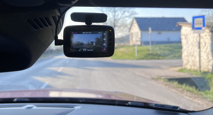 Autós fedélzeti kamera okosan – Mio Mivue 818 - Autó & Motor - MOBILITY - autós fedélzeti kamera teszt, dash cam, fedélzeti kamera teszt, Mio Mivue 818 teszt, Mio Mivue teszt, 