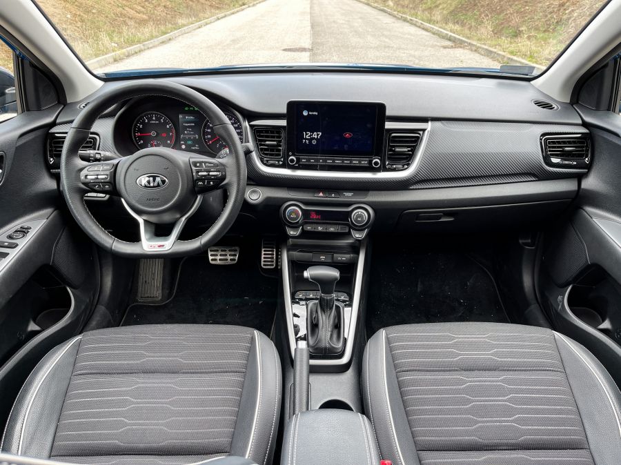 Trendi a négyzeten, avagy a fullos kicsi – Kia Stonic 120 Hybrid 48V GT Line - Autó & Motor - MOBILITY - kia stonic, Kia Stonic 120 Hybrid GT Line teszt, Stonic GT Line, stonic teszt, 