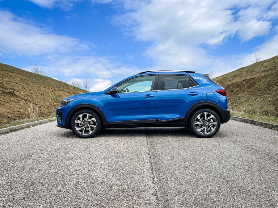 Trendi a négyzeten, avagy a fullos kicsi – Kia Stonic 120 Hybrid 48V GT Line - Autó & Motor - MOBILITY - kia stonic, Kia Stonic 120 Hybrid GT Line teszt, Stonic GT Line, stonic teszt, 