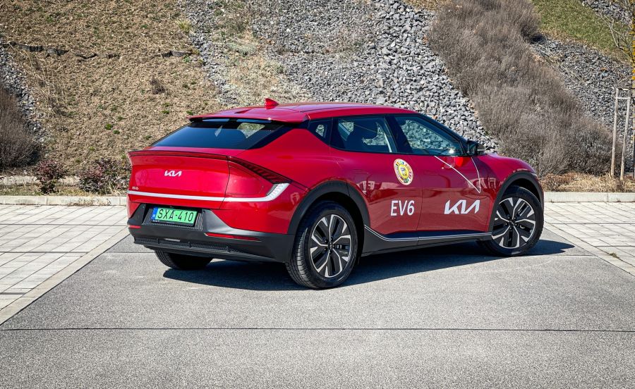 A jelen győztese, a jövő várományosa – KIA EV6 e170 RWD Air - Autó & Motor - MOBILITY - COTY 2022 teszt, KIA EV6 e170 RWD AIR teszt, KIA EV6 e170 teszt, Kia EV6 teszt, 