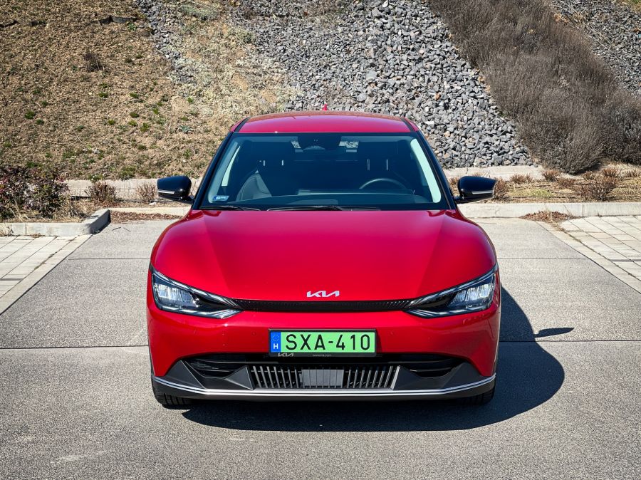 A jelen győztese, a jövő várományosa – KIA EV6 e170 RWD Air - Autó & Motor - MOBILITY - COTY 2022 teszt, KIA EV6 e170 RWD AIR teszt, KIA EV6 e170 teszt, Kia EV6 teszt, 