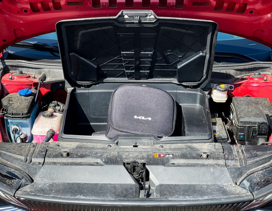 A jelen győztese, a jövő várományosa – KIA EV6 e170 RWD Air - Autó & Motor - MOBILITY - COTY 2022 teszt, KIA EV6 e170 RWD AIR teszt, KIA EV6 e170 teszt, Kia EV6 teszt, 