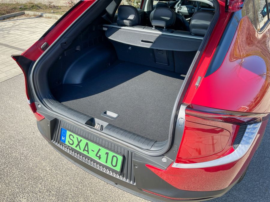 A jelen győztese, a jövő várományosa – KIA EV6 e170 RWD Air - Autó & Motor - MOBILITY - COTY 2022 teszt, KIA EV6 e170 RWD AIR teszt, KIA EV6 e170 teszt, Kia EV6 teszt, 