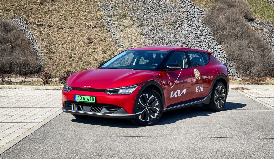 A jelen győztese, a jövő várományosa – KIA EV6 e170 RWD Air - Autó & Motor - MOBILITY - COTY 2022 teszt, KIA EV6 e170 RWD AIR teszt, KIA EV6 e170 teszt, Kia EV6 teszt, 