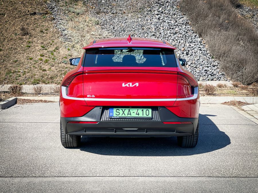 A jelen győztese, a jövő várományosa – KIA EV6 e170 RWD Air - Autó & Motor - MOBILITY - COTY 2022 teszt, KIA EV6 e170 RWD AIR teszt, KIA EV6 e170 teszt, Kia EV6 teszt, 