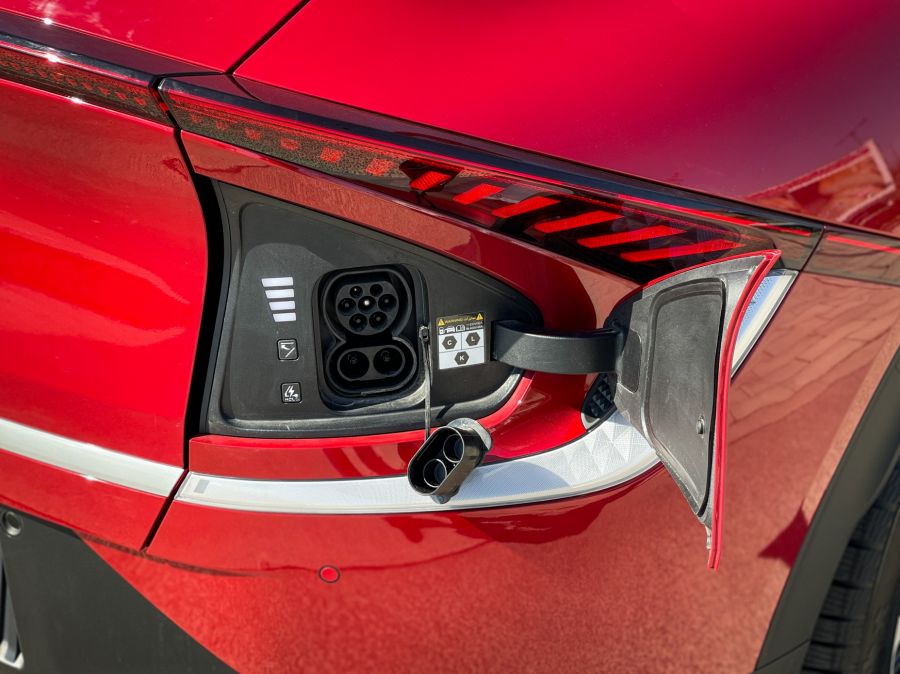 A jelen győztese, a jövő várományosa – KIA EV6 e170 RWD Air - Autó & Motor - MOBILITY - COTY 2022 teszt, KIA EV6 e170 RWD AIR teszt, KIA EV6 e170 teszt, Kia EV6 teszt, 