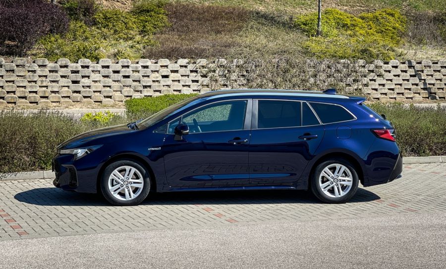 Piaci belépő és kreatív hozzáállás – Suzuki Swace 1.8L Hibrid GL+ CVT 2WD - Autó & Motor - MOBILITY - Suzuki Swace 1.8 hybrid GL+ teszt, suzuki swace teszt, swace 1.8 hybrid, swace teszt, 