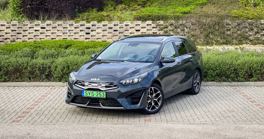 Kizöldült a racionalitás – KIA Ceed kombi Plug-in Hybrid Platinum - Autó & Motor - MOBILITY - 