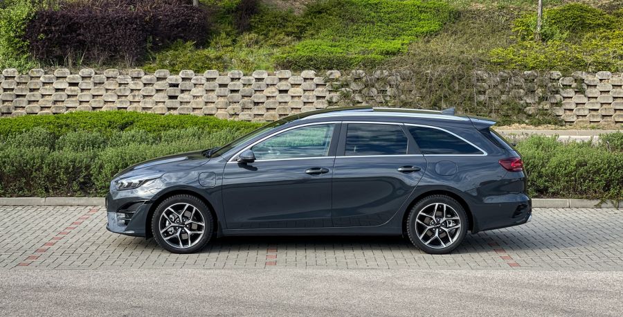 Kizöldült a racionalitás – KIA Ceed kombi Plug-in Hybrid Platinum - Autó & Motor - MOBILITY - 