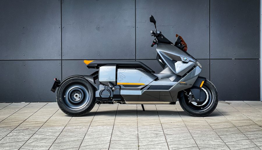 A robogózás, ahogyan sosem hitted volna – BMW CE 04 - Autó & Motor - MOBILITY - BMW CE 04 teszt, BMW elektromos robogó teszt, CE 04 teszt, 