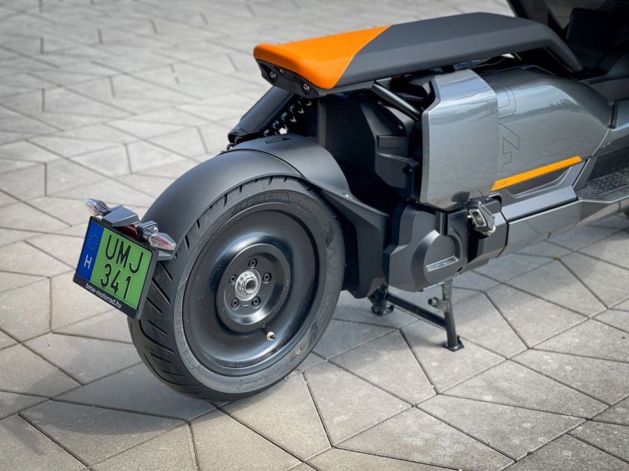 A robogózás, ahogyan sosem hitted volna – BMW CE 04 - Autó & Motor - MOBILITY - BMW CE 04 teszt, BMW elektromos robogó teszt, CE 04 teszt, 