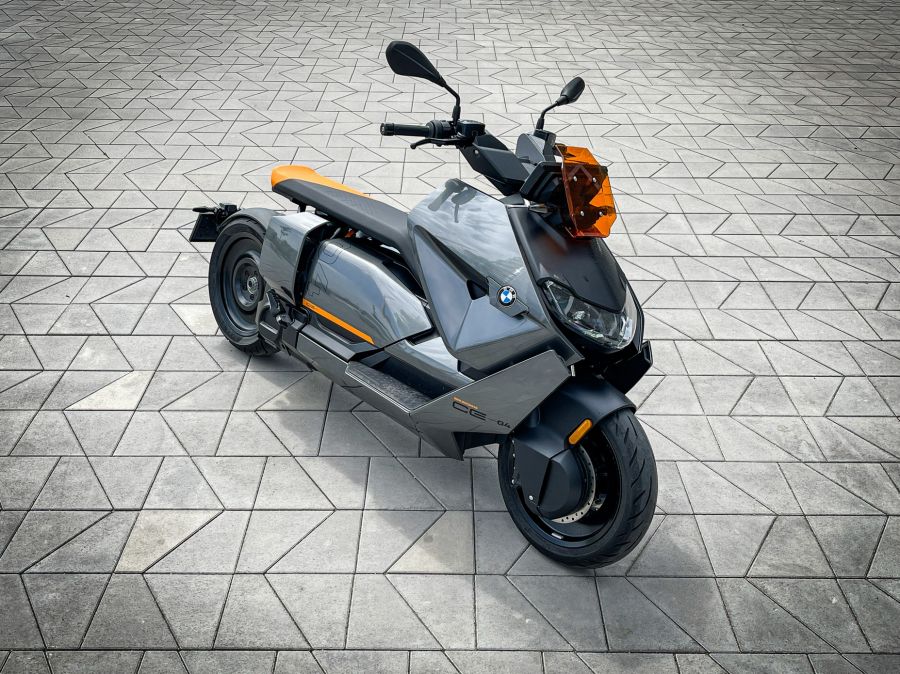 A robogózás, ahogyan sosem hitted volna – BMW CE 04 - Autó & Motor - MOBILITY - BMW CE 04 teszt, BMW elektromos robogó teszt, CE 04 teszt, 