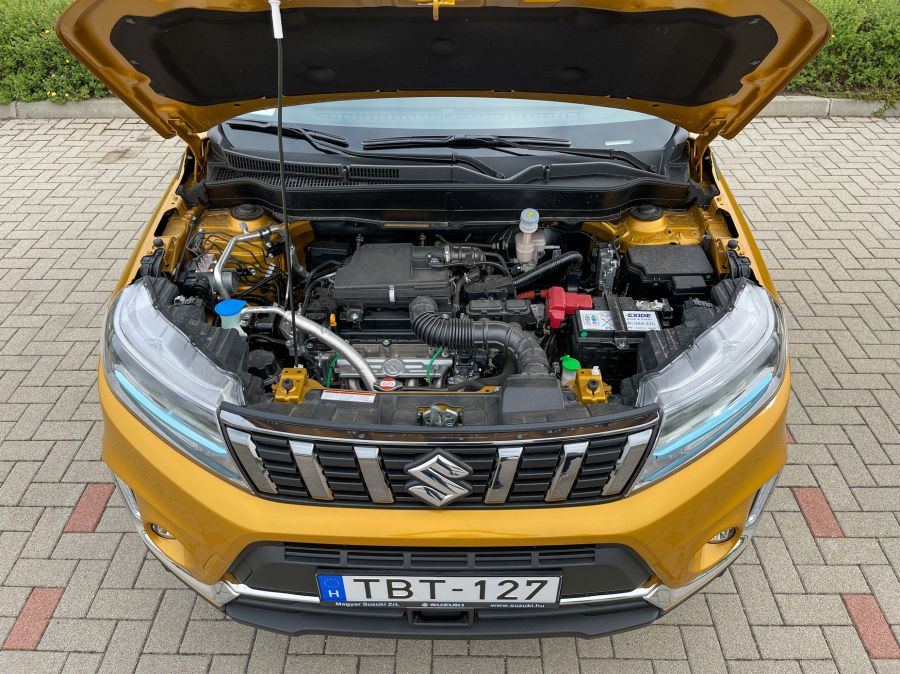 A spórolás ára – Suzuki Vitara 1.5 hibrid 6AGS 4WD GLX Panoráma - Autó & Motor - MOBILITY - 2022 Suzuki Vitara 1.5 GLX hibrid teszt, Suzuki Vitara full-hibrid teszt, Suzuki Vitara Hibrid teszt, Vitara 1.5 Hibrid GLX Panoráma teszt, 