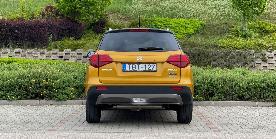 A spórolás ára – Suzuki Vitara 1.5 hibrid 6AGS 4WD GLX Panoráma - Autó & Motor - MOBILITY - 2022 Suzuki Vitara 1.5 GLX hibrid teszt, Suzuki Vitara full-hibrid teszt, Suzuki Vitara Hibrid teszt, Vitara 1.5 Hibrid GLX Panoráma teszt, 