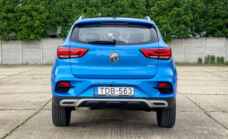 Sakk keletről – MG ZS T-GDI Exclusive 1.0 - Autó & Motor - MOBILITY - 