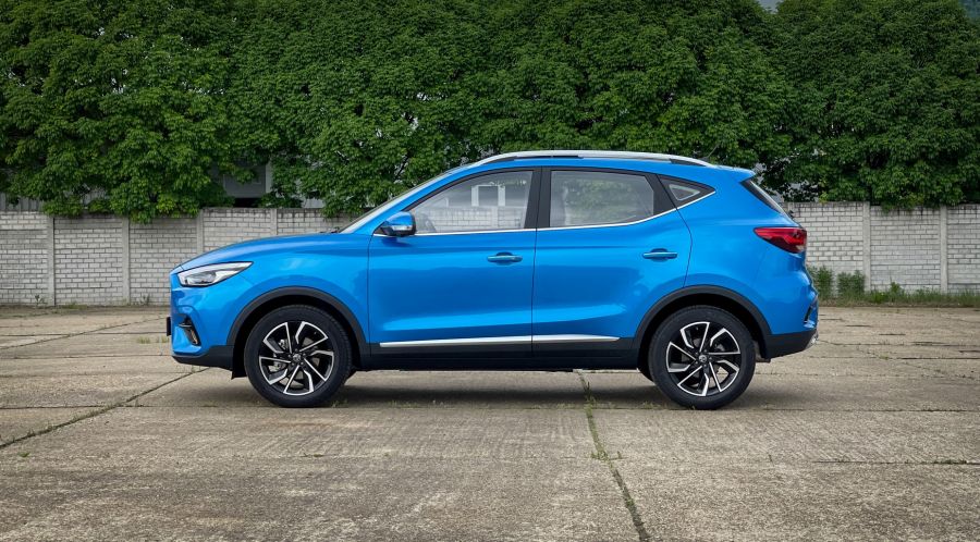 Sakk keletről – MG ZS T-GDI Exclusive 1.0 - Autó & Motor - MOBILITY - 