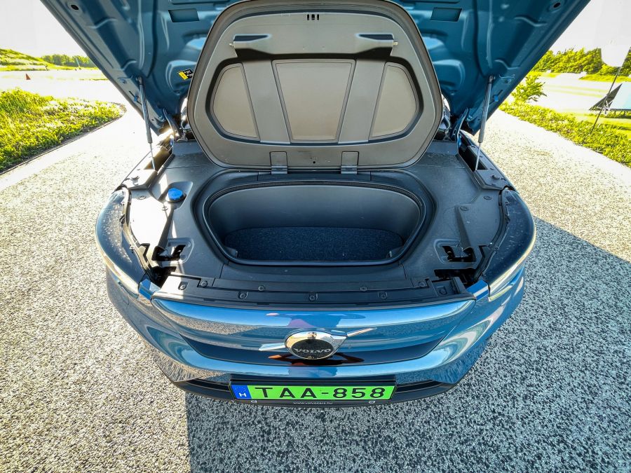 A jövő elektromos – Volvo C40 Recharge Twin Pro - Autó & Motor - MOBILITY - c40 recharge, c40 recharge twin pro teszt, c40 volvo, c40 volvo recharge teszt, Volvo c40 teszt, volvo elektromos teszt, 