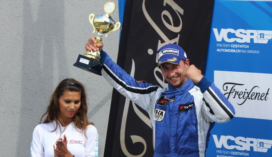 Tim Gábor közösségi adományozással indulna a Hungaroringen a Clio Cup Europe-ban - BODY & SPORT -  - clio cup europe, tim gábor, 
