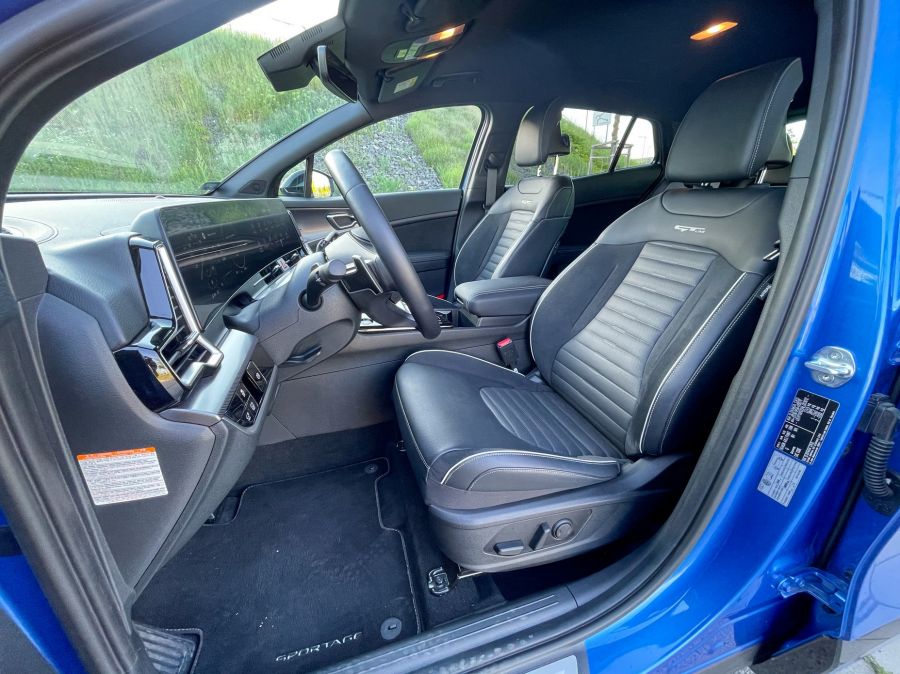 Lehet van nála menőbb, de jobb nincsen – KIA Sportage 230 Hybrid GT-Line 4WD - Autó & Motor - MOBILITY - Kia sportage 230 hybrid gt-line teszt, Kia sportage hybrid teszt, sportage kia, sportage kia 2022, sportage teszt, 