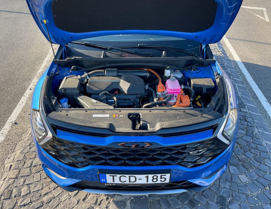 Lehet van nála menőbb, de jobb nincsen – KIA Sportage 230 Hybrid GT-Line 4WD - Autó & Motor - MOBILITY - Kia sportage 230 hybrid gt-line teszt, Kia sportage hybrid teszt, sportage kia, sportage kia 2022, sportage teszt, 