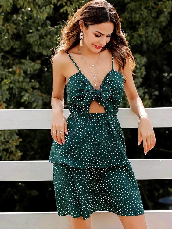 Stílusiskola: így viseld a sötétzöld színt nyáron -  -  - divat, nyár, outfit, sötétzöld, stílus, zöld, 