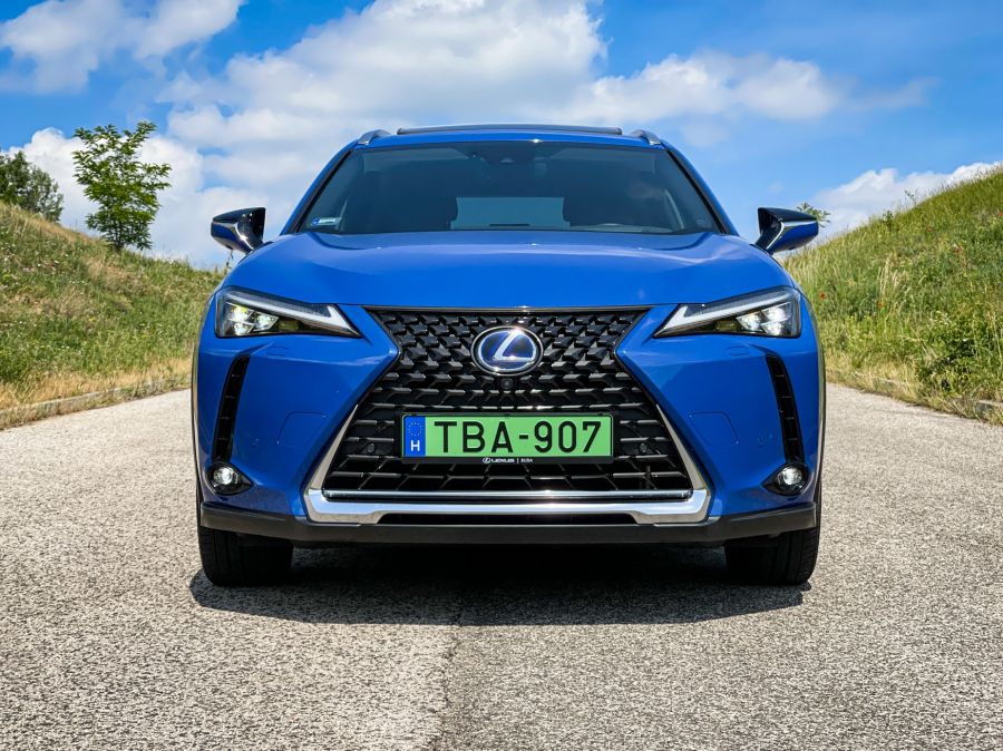 Hát most már a Lexusnak is van elektromos, pipa – Lexus UX300e Luxury - Autó & Motor - MOBILITY - Lexus ux elektromos teszt, Lexus ux300e, Lexus ux300e teszt, UX Lexus, 