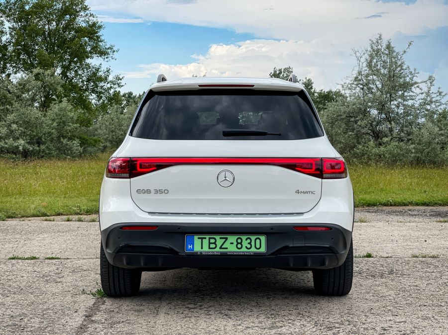 Elektromos üdvözlet Kecskemétről – Mercedes EQB 350 4Matic - Autó & Motor - MOBILITY - EQB 350, EQB Mercedes, eqb teszt, Mercedes B elektromos, Mercedes EQB teszt, Mercedes-Benz EQB 350 4Matic teszt,