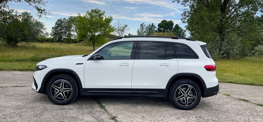 Elektromos üdvözlet Kecskemétről – Mercedes EQB 350 4Matic - Autó & Motor - MOBILITY - EQB 350, EQB Mercedes, eqb teszt, Mercedes B elektromos, Mercedes EQB teszt, Mercedes-Benz EQB 350 4Matic teszt,