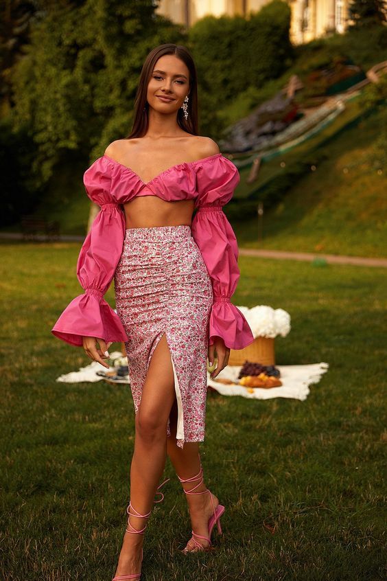 Stílusiskola: így viselj crop topokat -  -  - crop top, divat, kánikula, nyár, outfit, stílus, 